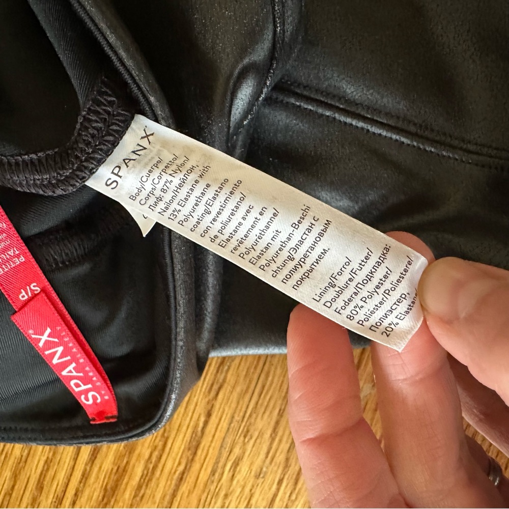 Spanx Faux Leather Leggings - Picture 6 of 9